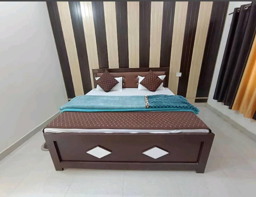 Ramam Hotel By Naavagat 700Mtr From Shri Ram Janambhumi Ayodhya 外观 照片